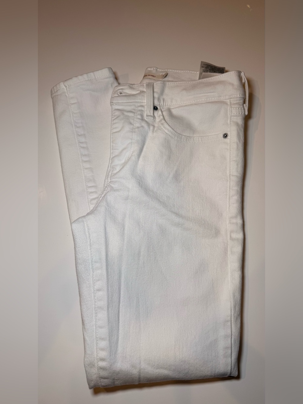 Levi's 🤍 Women's White 311 shaping Skinny Jeans - Picture 13 of 14